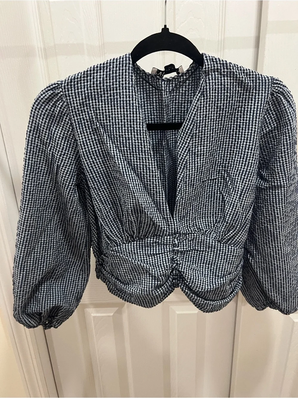 Zara Black & White Gingham Cropped V-Neck Puff Sleeve Top